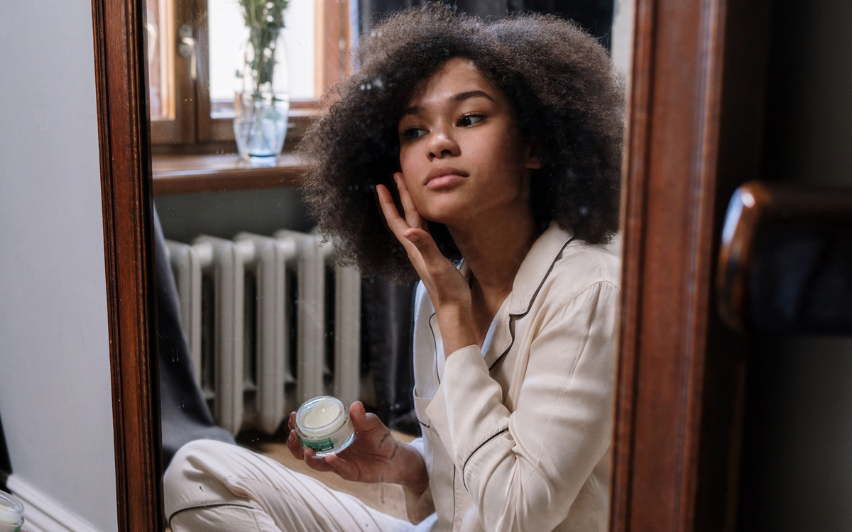 Cómo mantener una rutina de skincare constante y no abandonarla